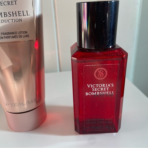 Victoria's Secret Bombshell Set - Picture 4 of 5